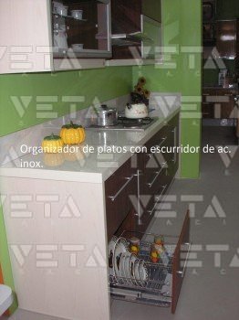 1185177_218623871624199_424872525_n